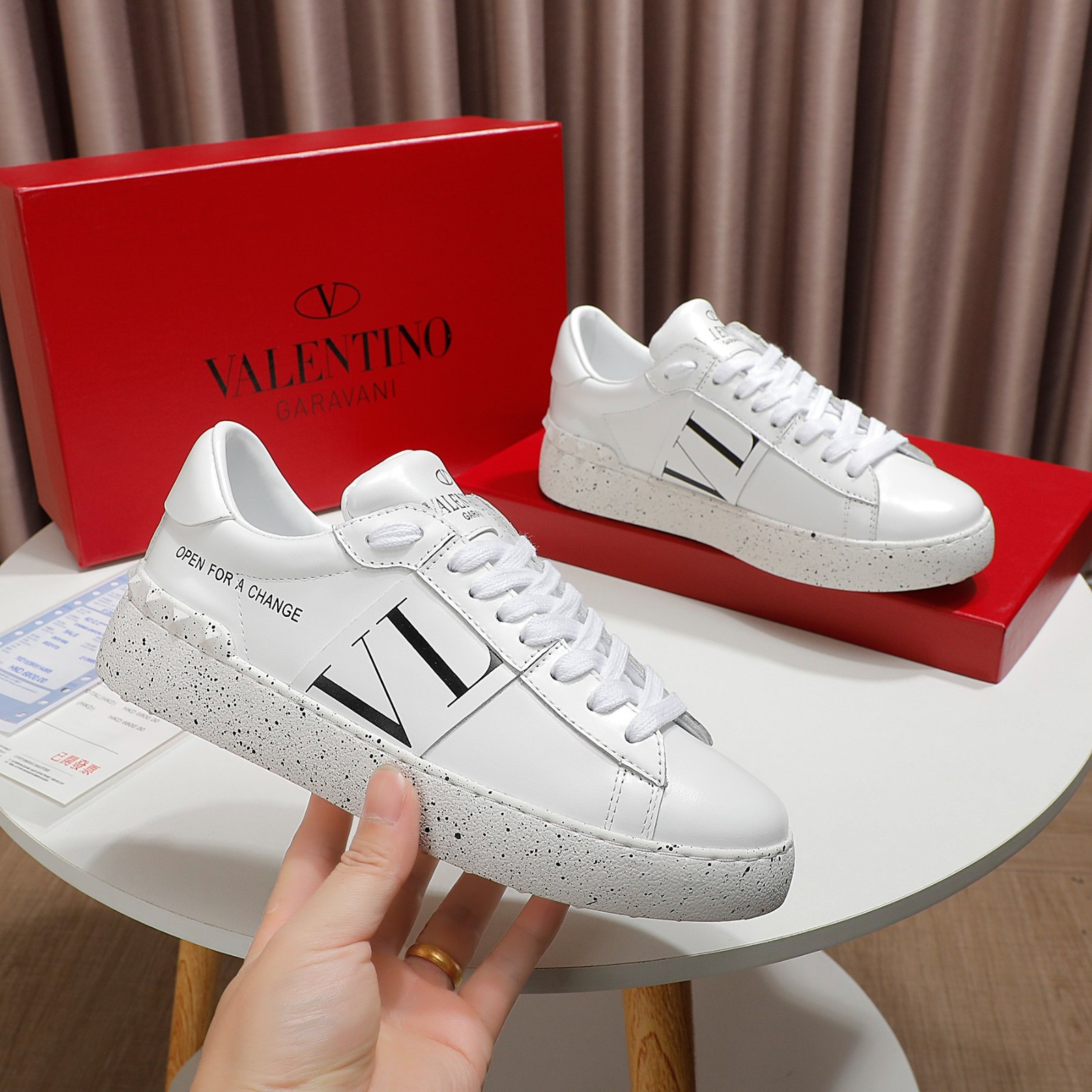 103 055#016-Valentino-shoes-01-2022SS