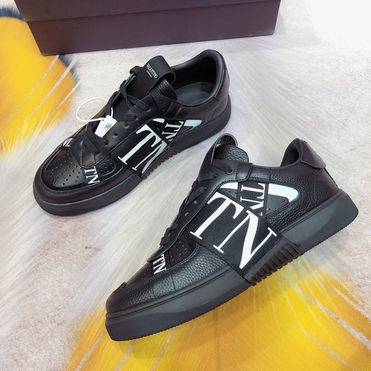 082 232#016-Valentino-shoes-dyoomall-2021SS