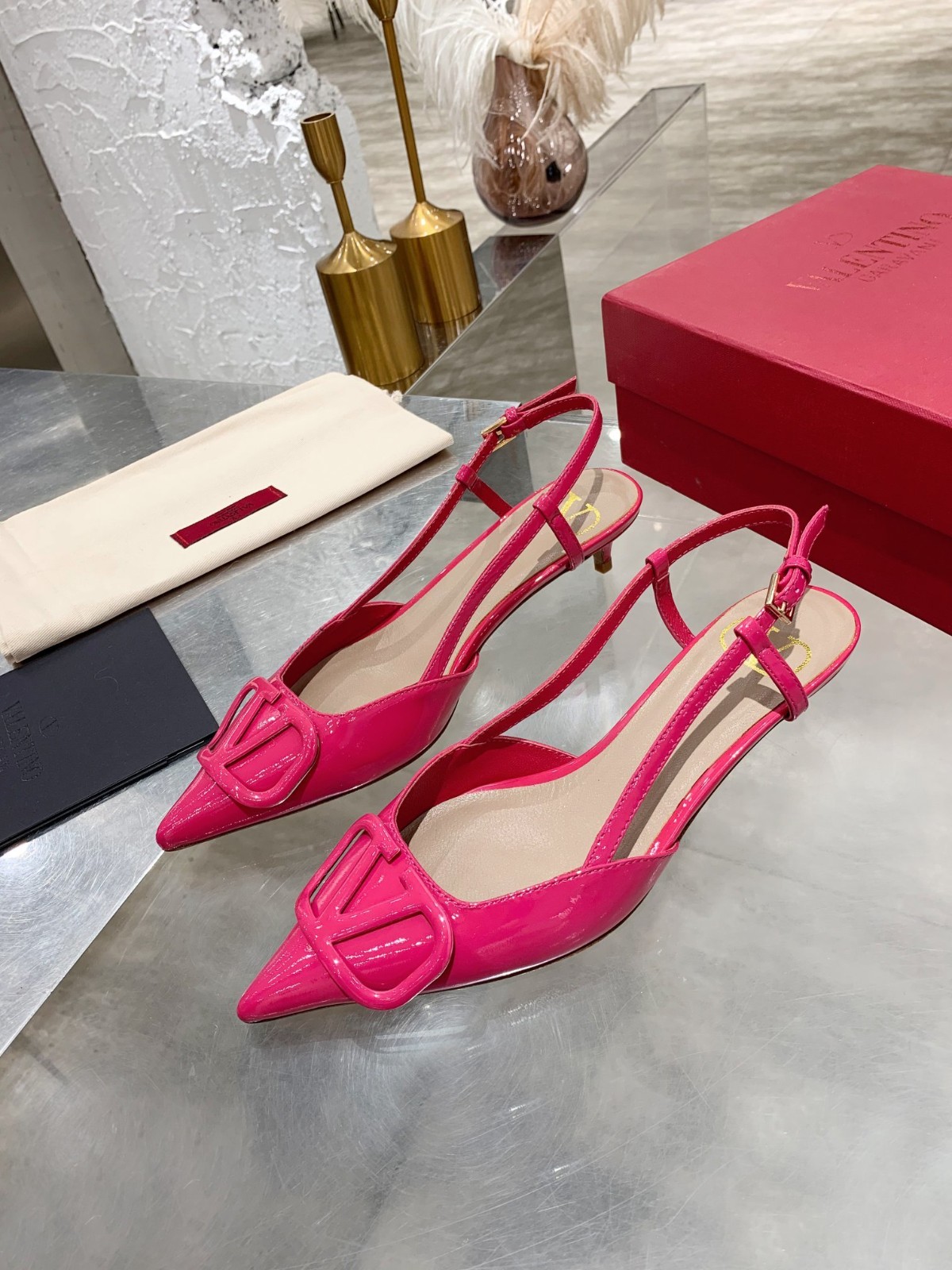 023 002#016-Valentino-shoes-dyoomall-2021SS