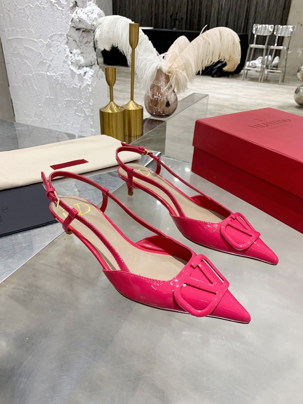 023 002#016-Valentino-shoes-dyoomall-2021SS