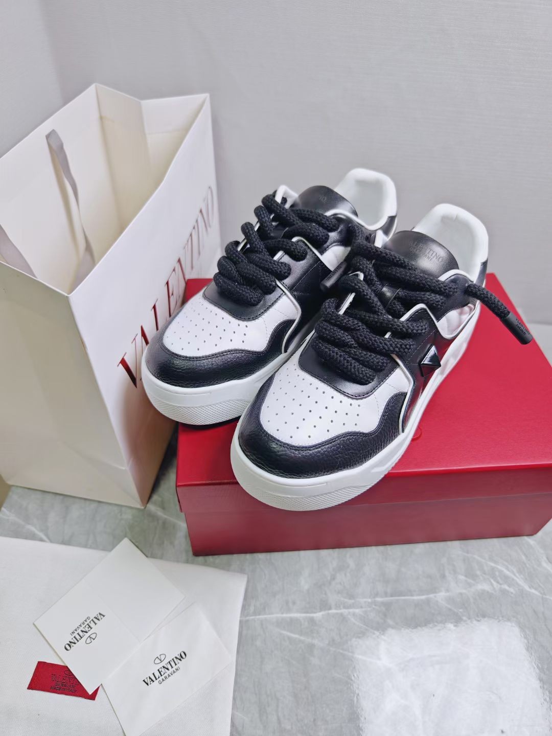 116 057#016-Valentino-shoes-02-2023SS