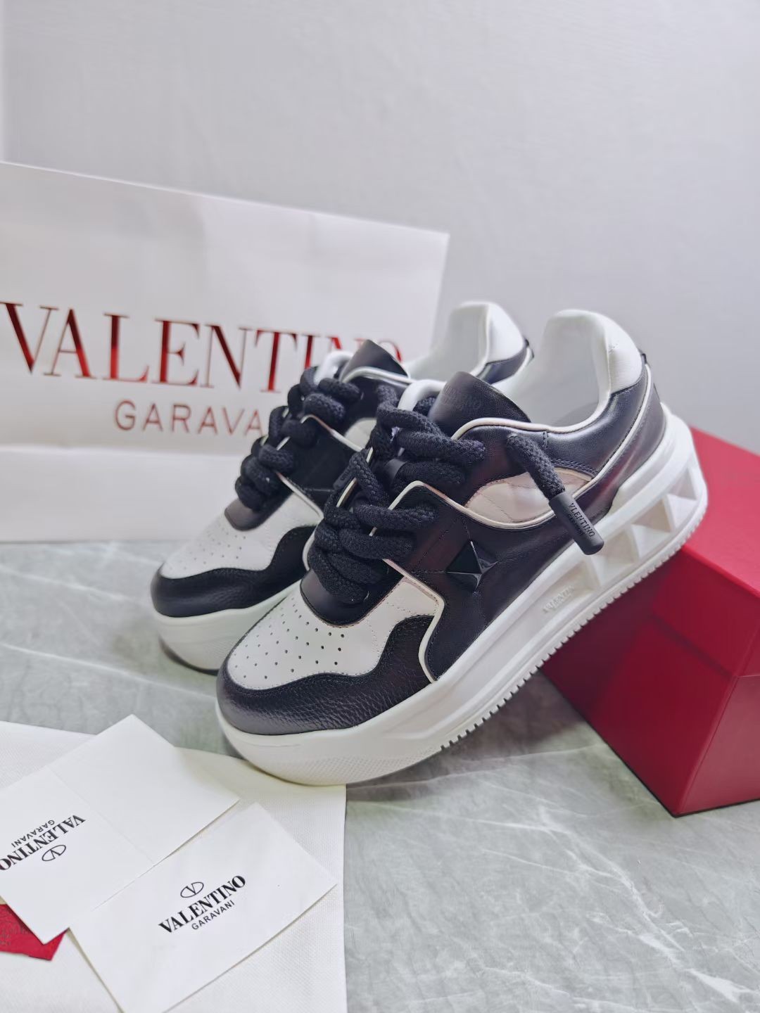 116 057#016-Valentino-shoes-02-2023SS