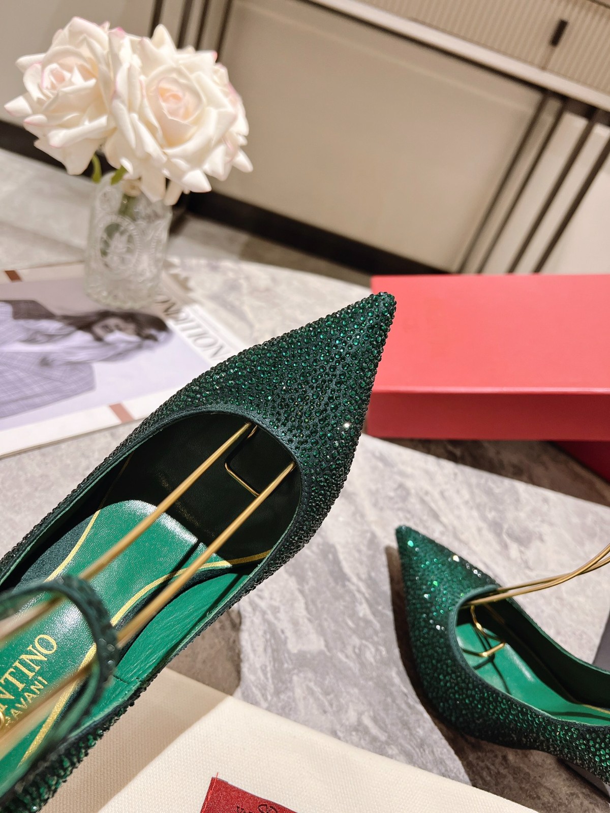 115 056#016-Valentino-shoes-02-2023SS