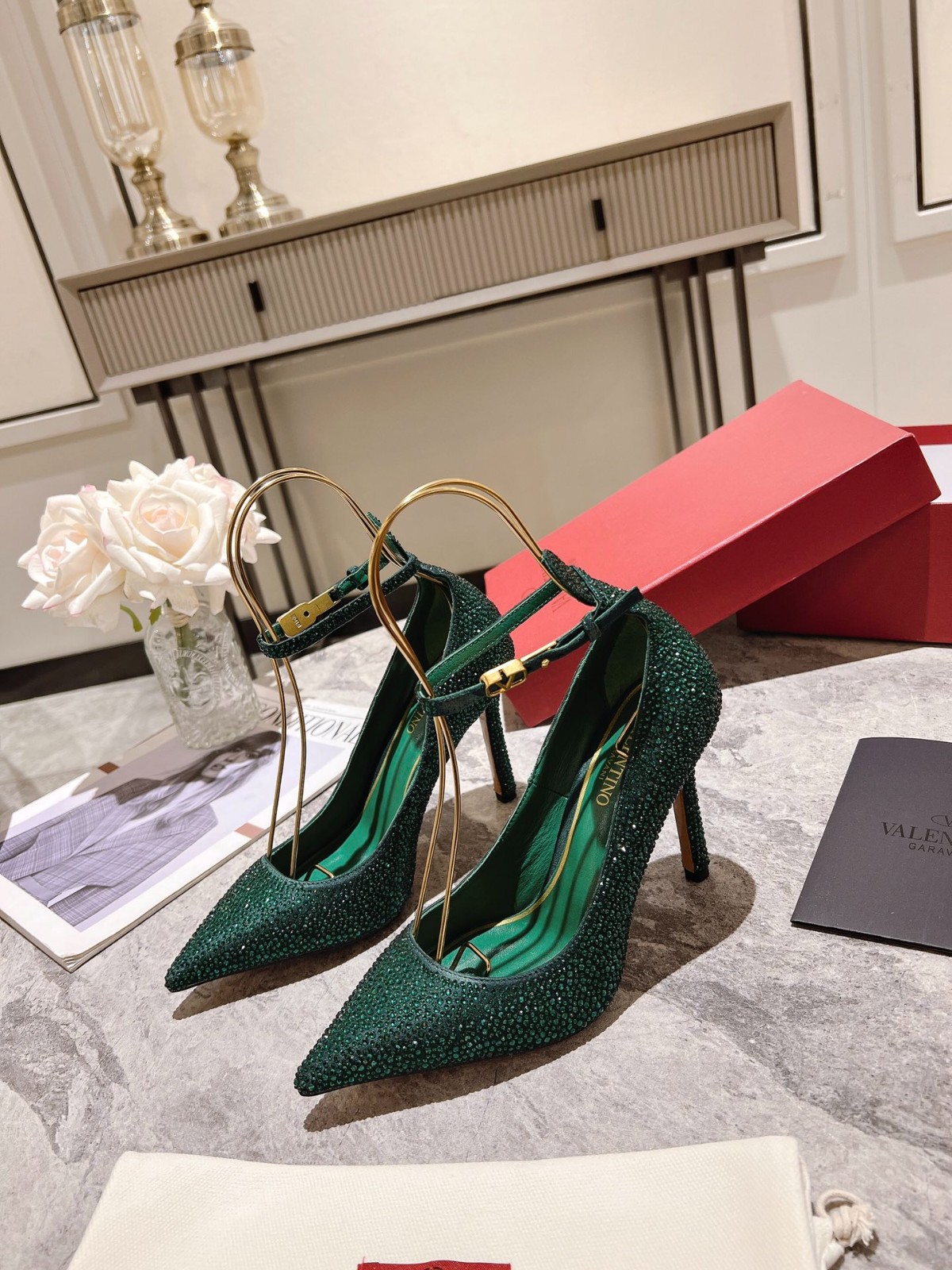 115 056#016-Valentino-shoes-02-2023SS