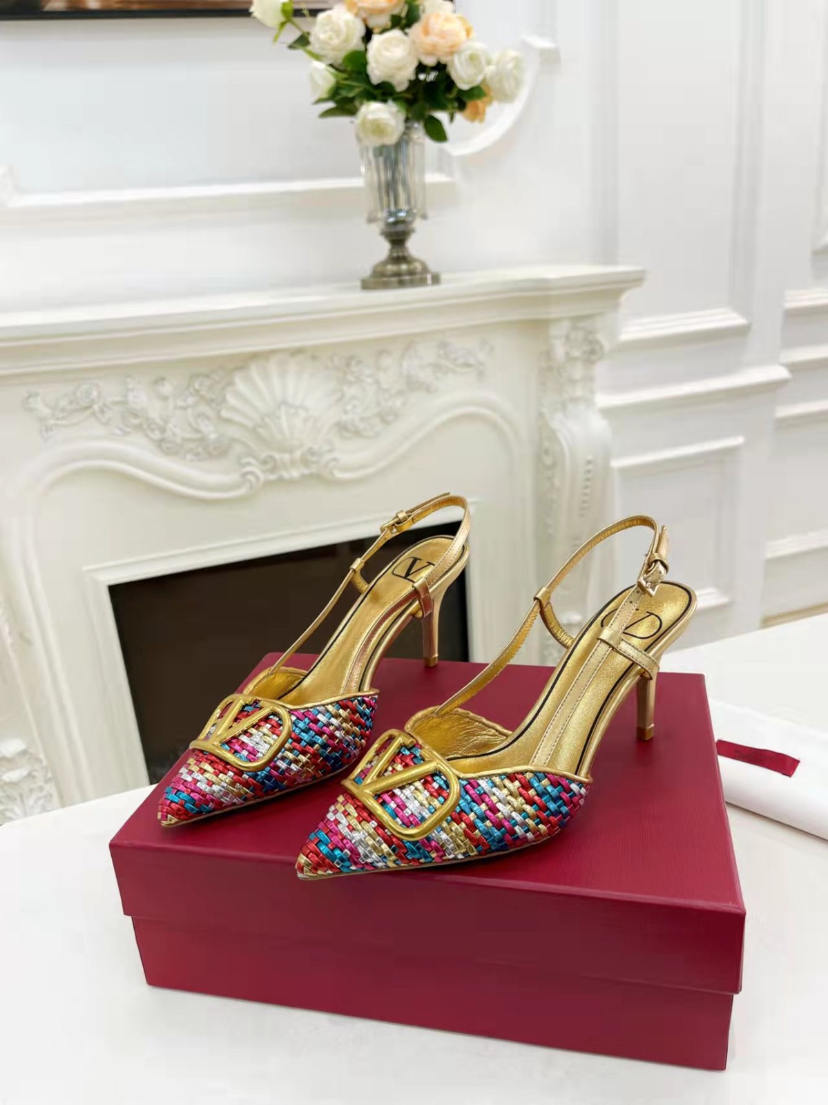 111 052#016-Valentino-shoes-02-2023SS