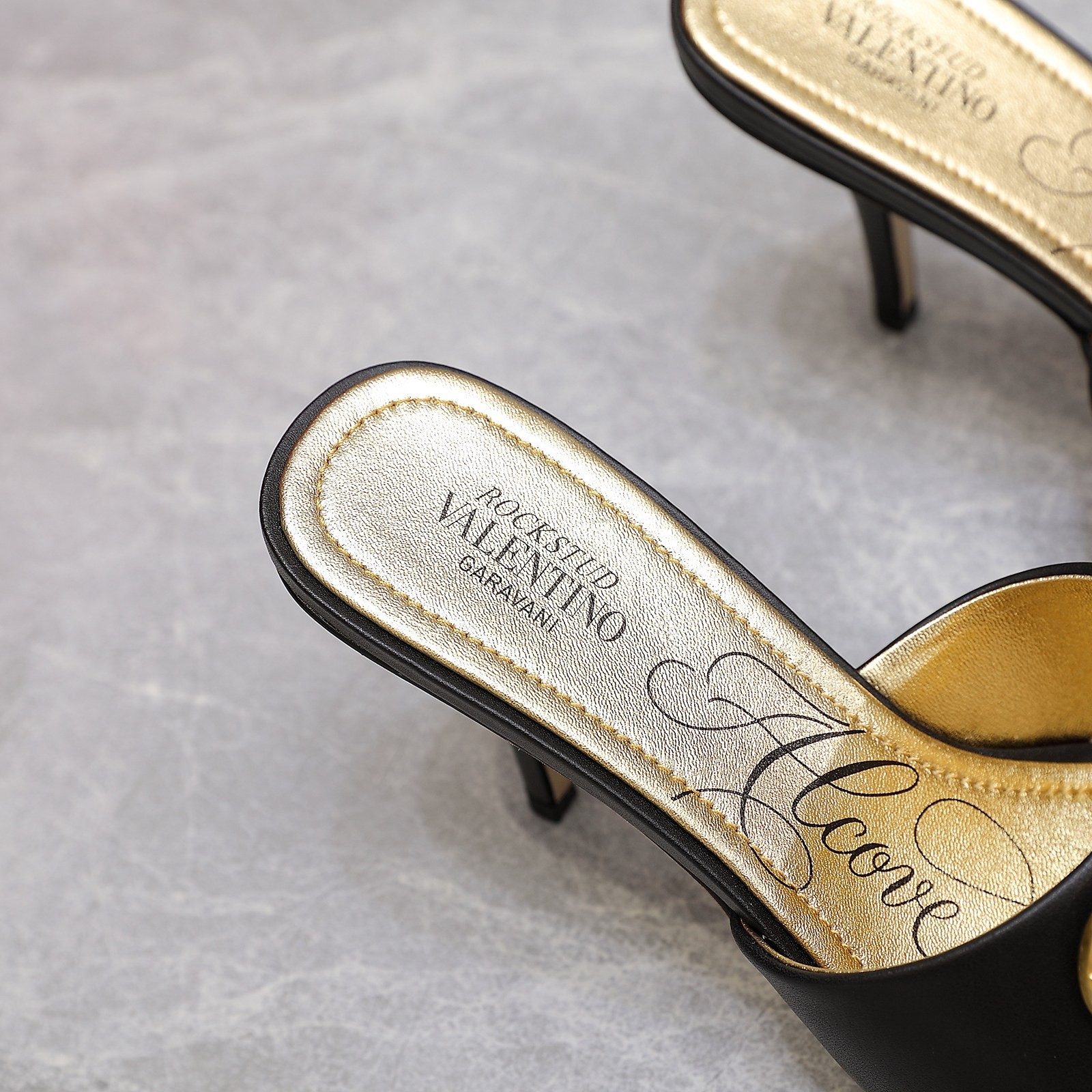 110 051#016-Valentino-shoes-02-2023SS