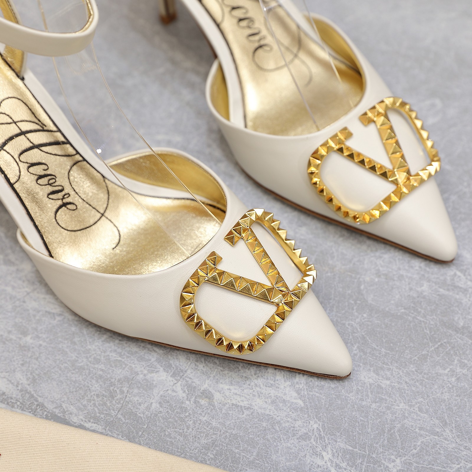 109 050#016-Valentino-shoes-02-2023SS