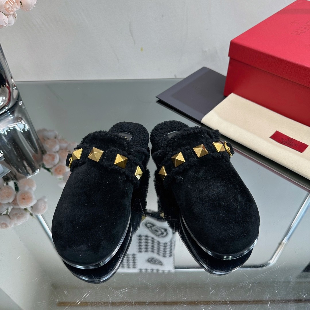 107 048#016-Valentino-shoes-02-2023SS