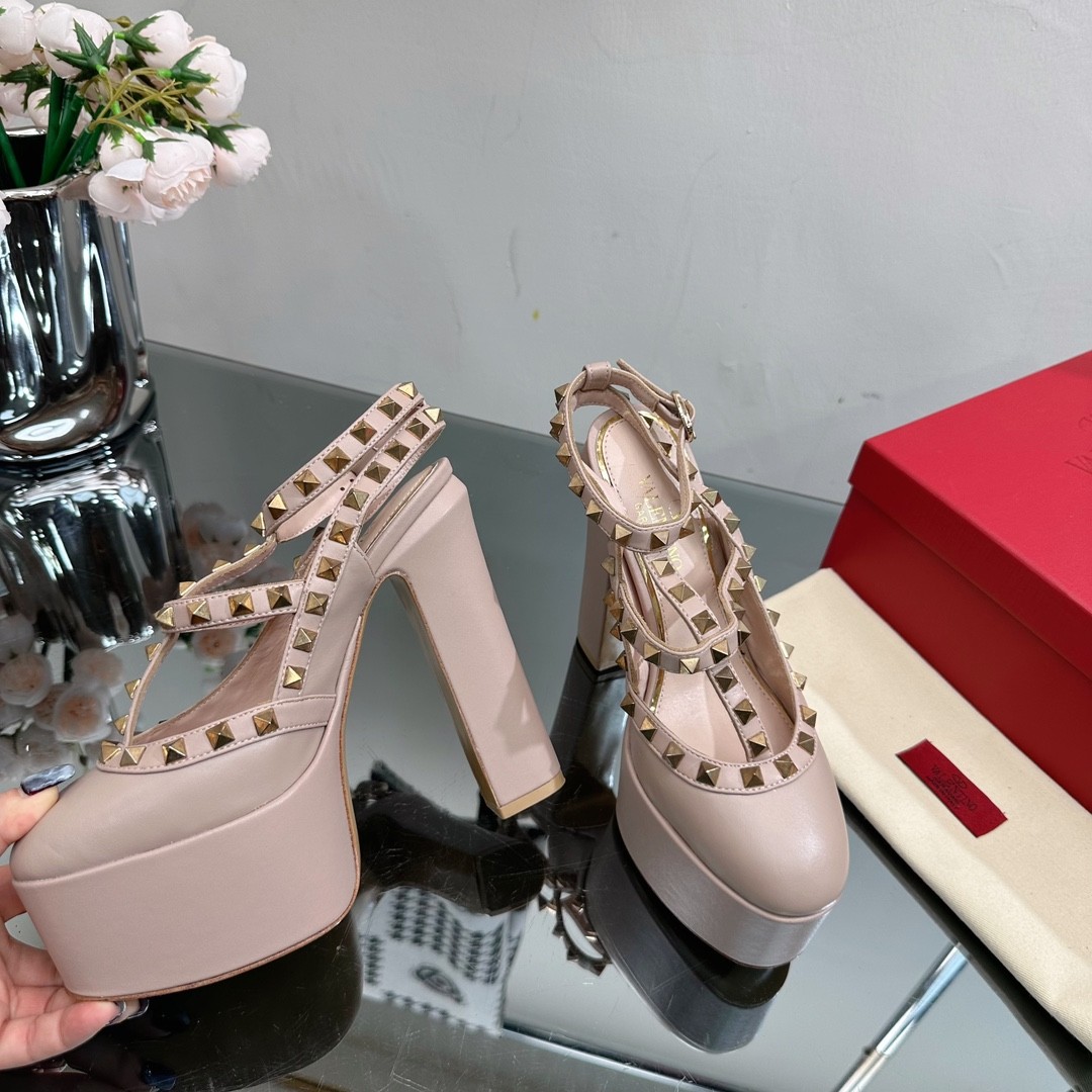 001 062#016-Valentino-shoes-02-2023SS