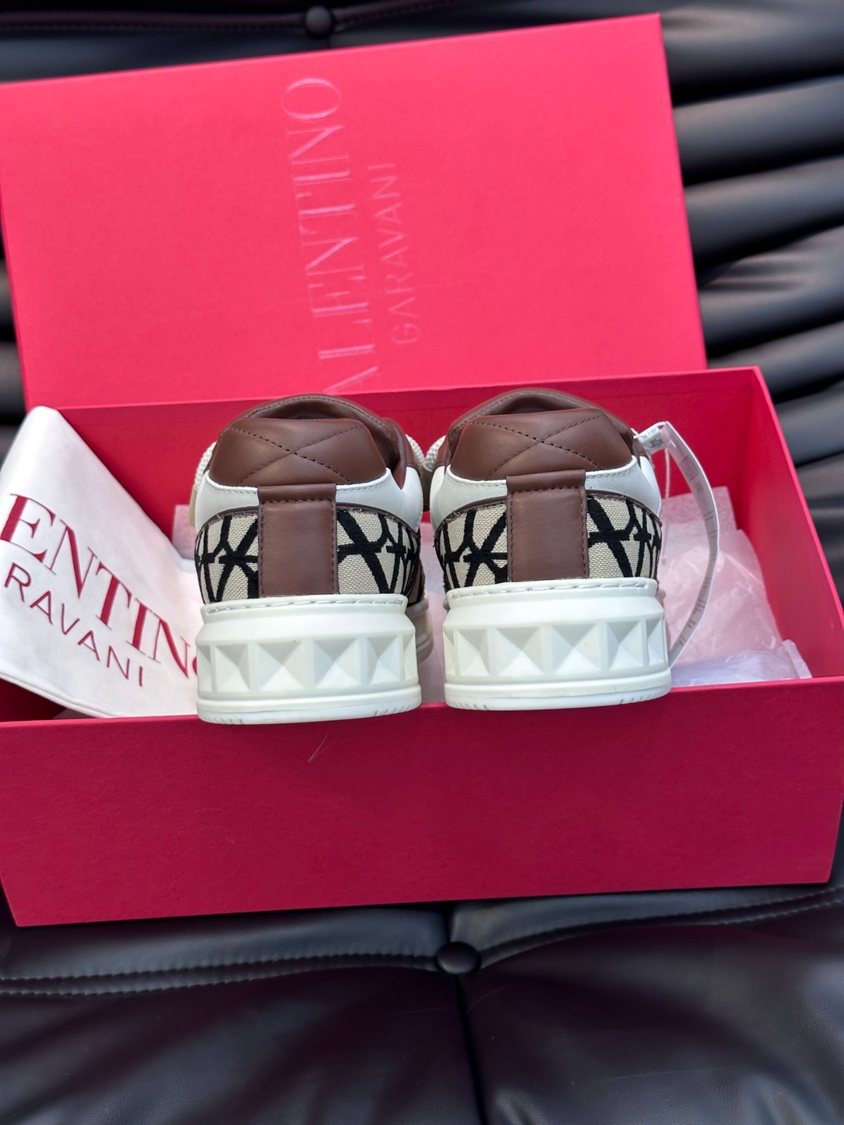 104 045#016-Valentino-shoes-02-2023SS