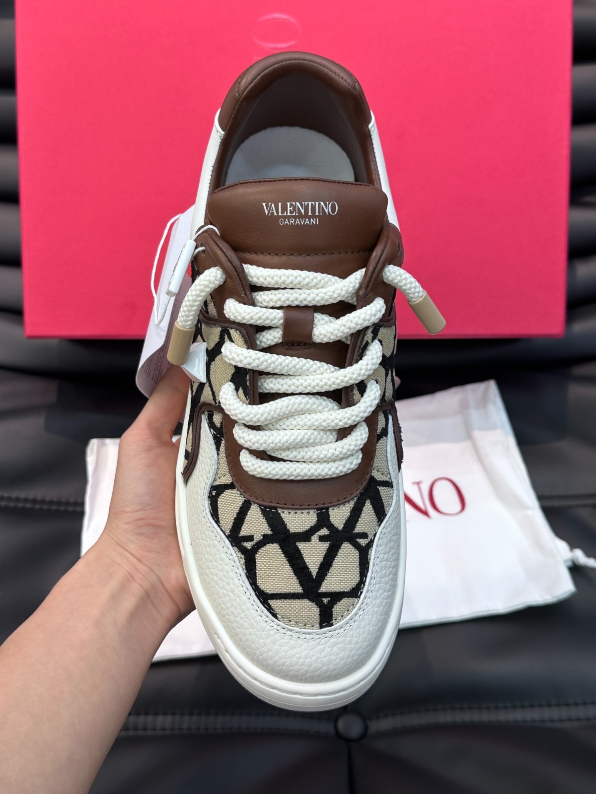 104 045#016-Valentino-shoes-02-2023SS