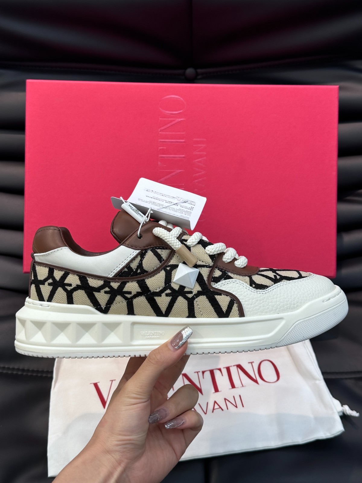 104 045#016-Valentino-shoes-02-2023SS