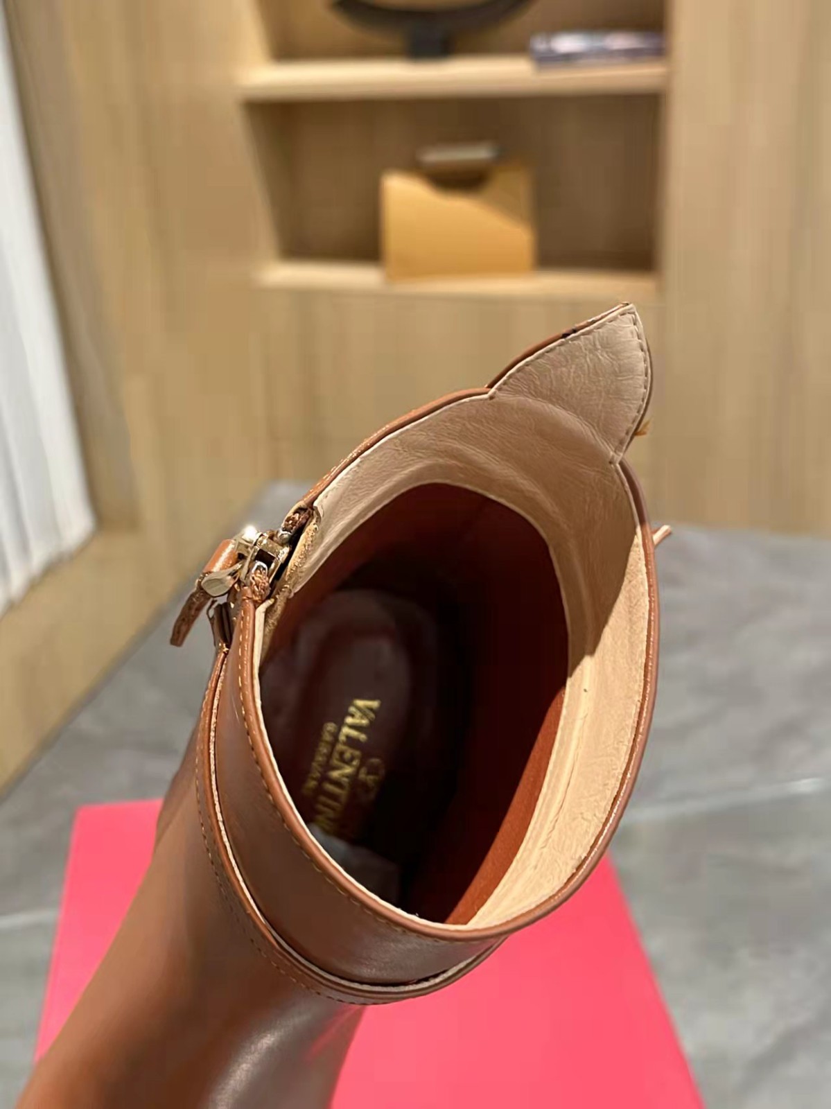 102 043#016-Valentino-shoes-02-2023SS