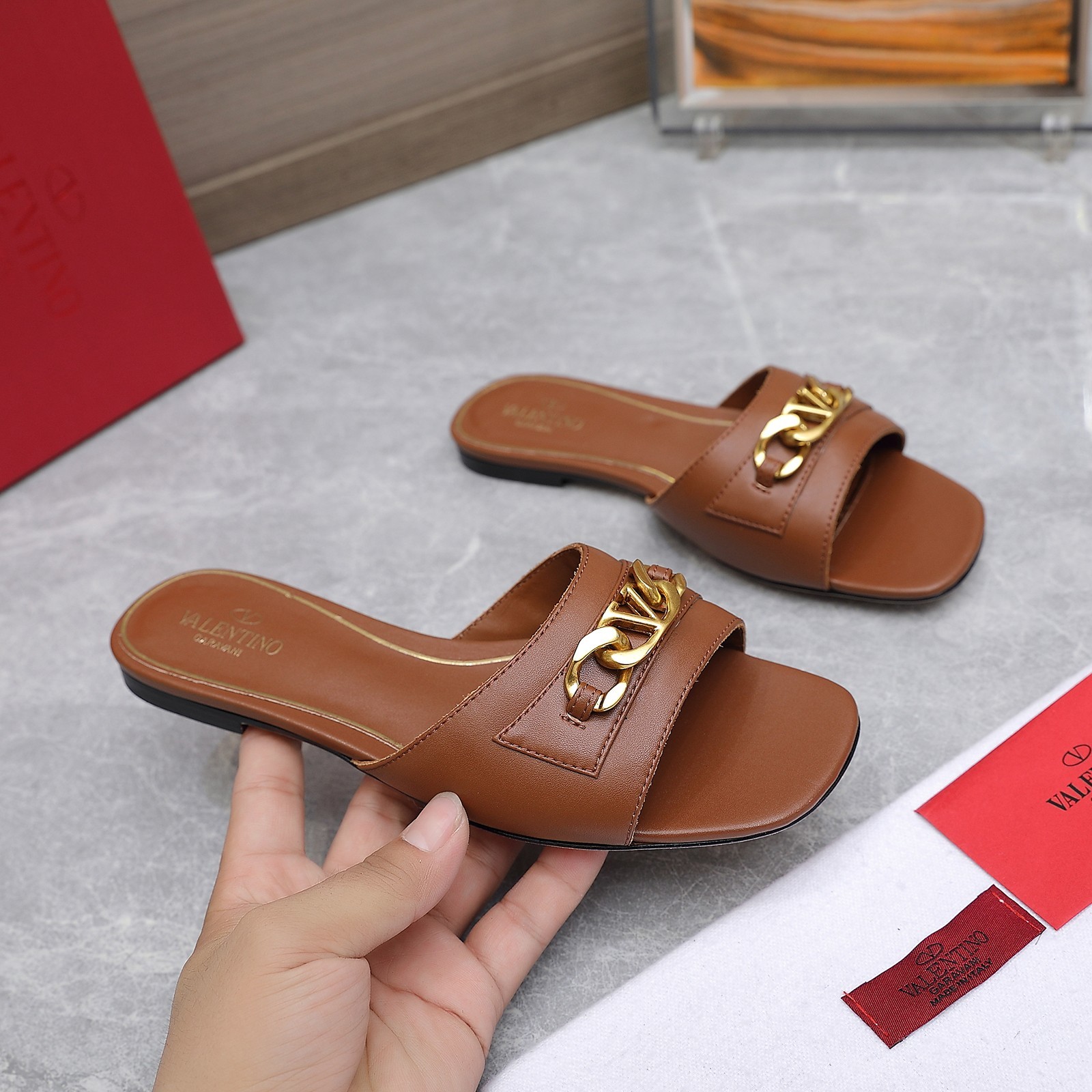 091 032#016-Valentino-shoes-02-2023SS
