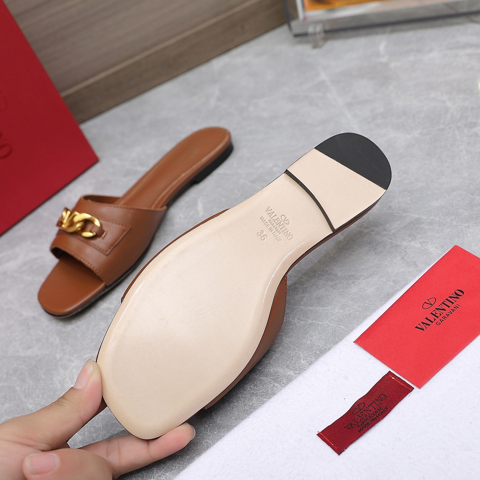 091 032#016-Valentino-shoes-02-2023SS