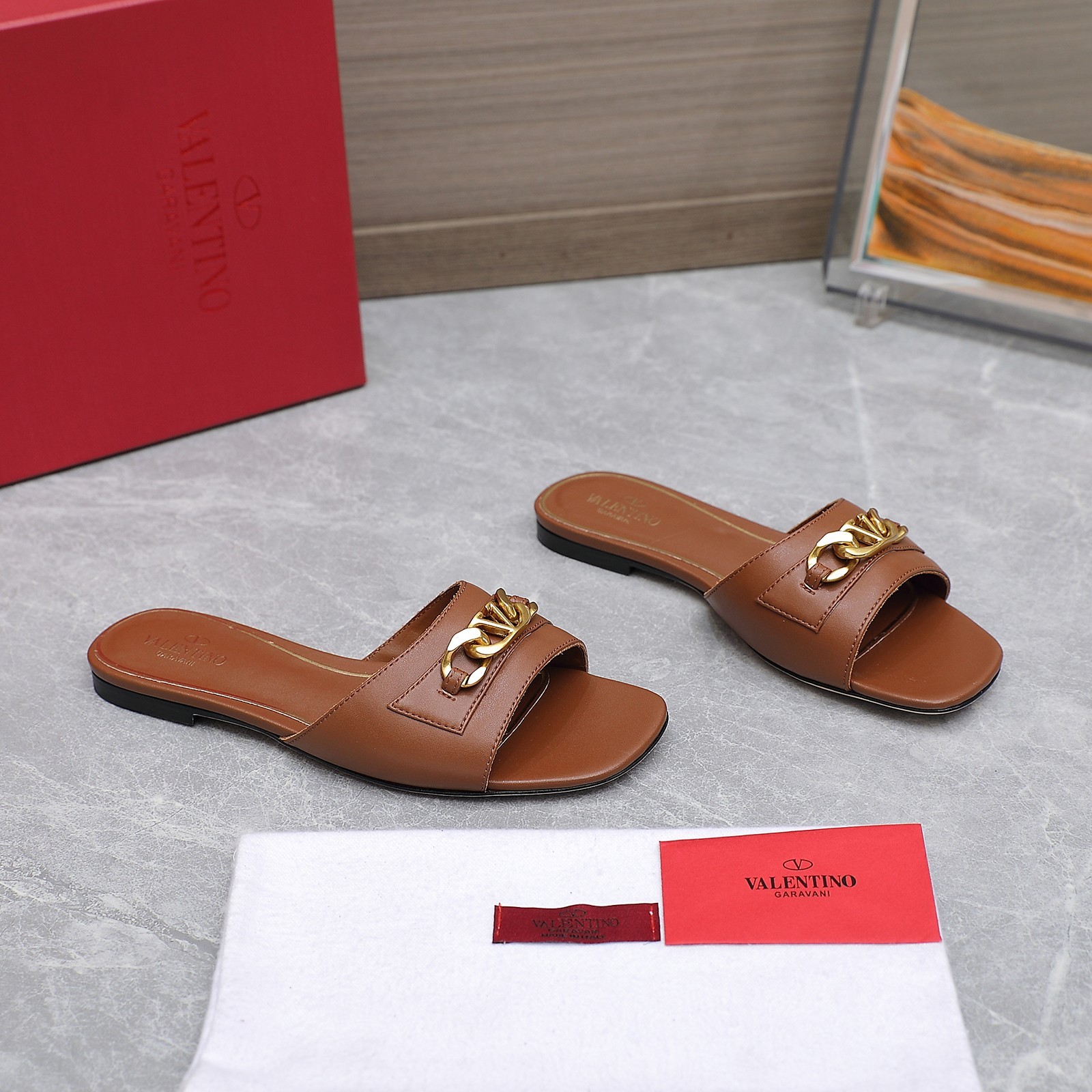 091 032#016-Valentino-shoes-02-2023SS
