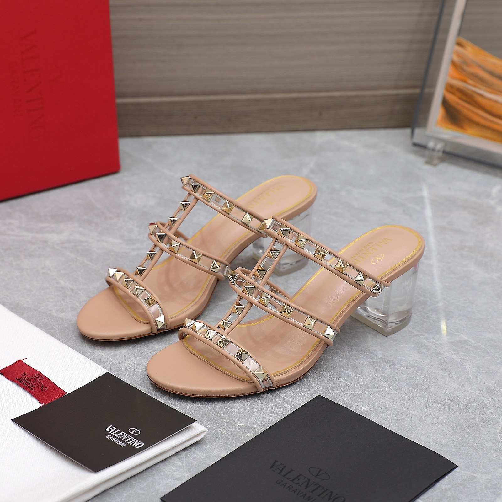 085 026#016-Valentino-shoes-02-2023SS