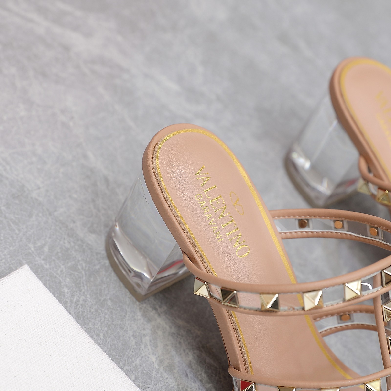 085 026#016-Valentino-shoes-02-2023SS