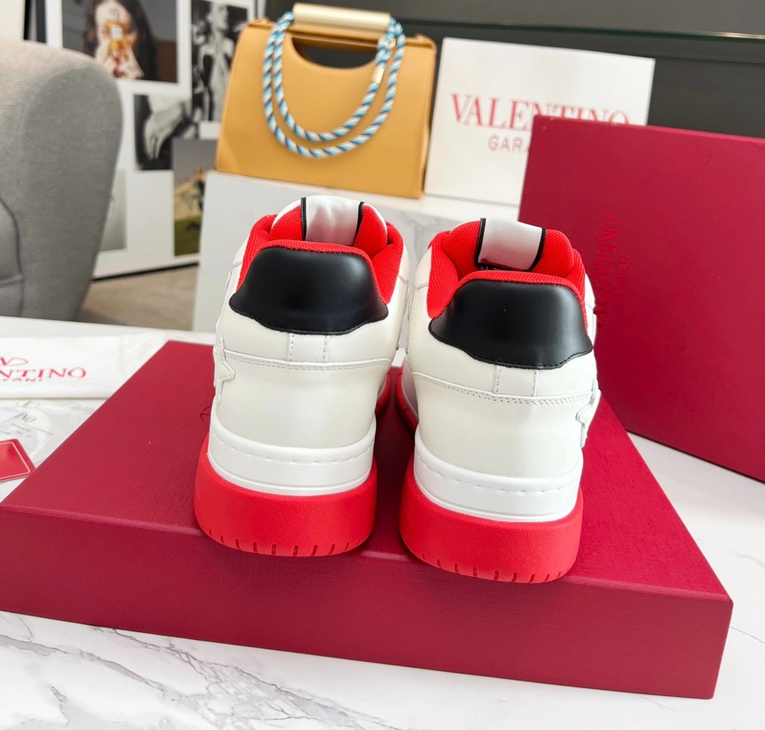 084 025#016-Valentino-shoes-02-2023SS