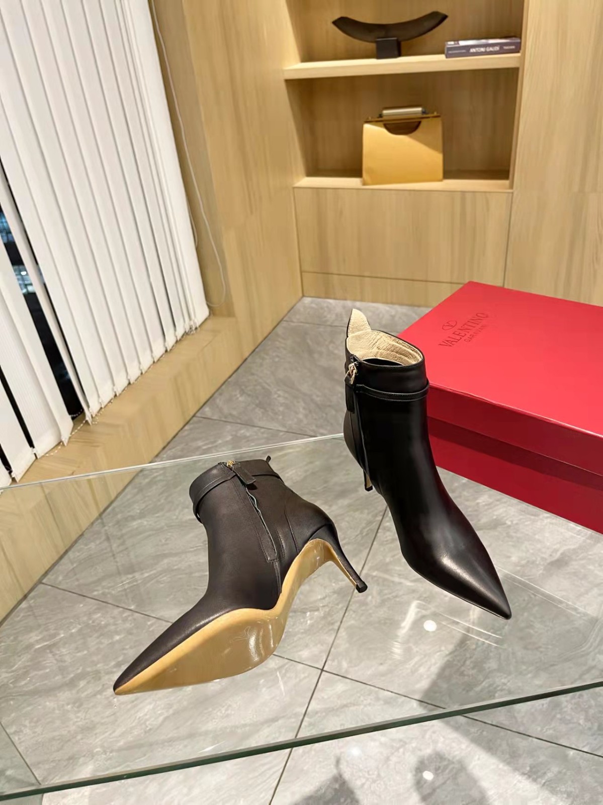 080 021#016-Valentino-shoes-02-2023SS