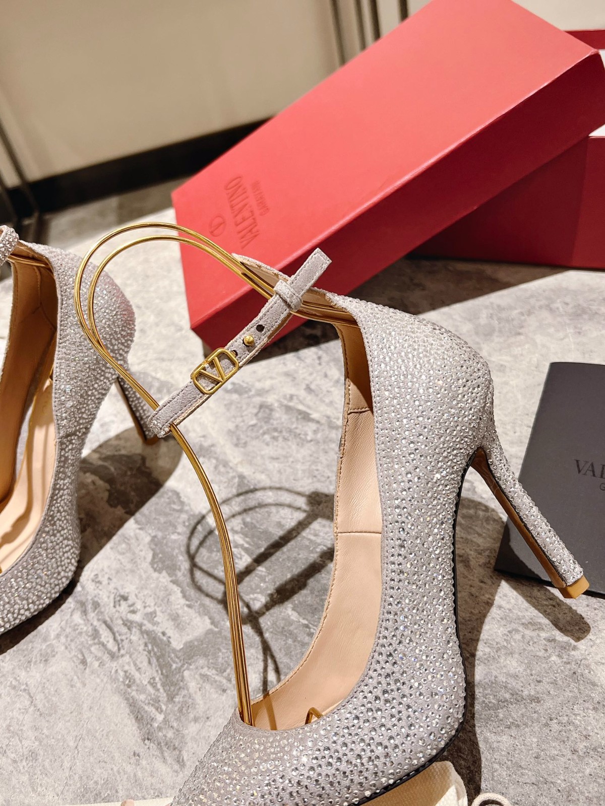 078 019#016-Valentino-shoes-02-2023SS