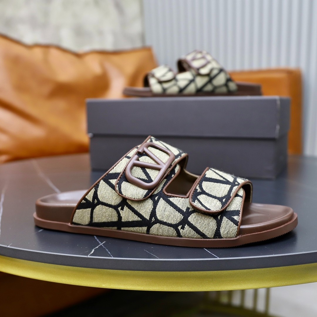 073 014#016-Valentino-shoes-02-2023SS