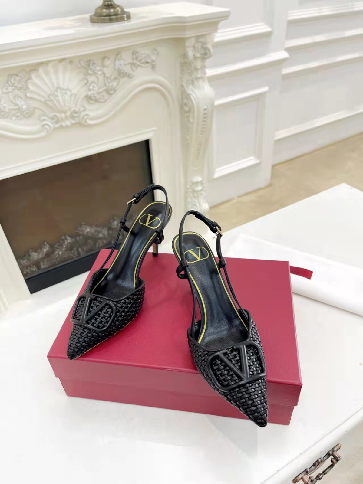 054 054#016-Valentino-shoes-03-2023SS