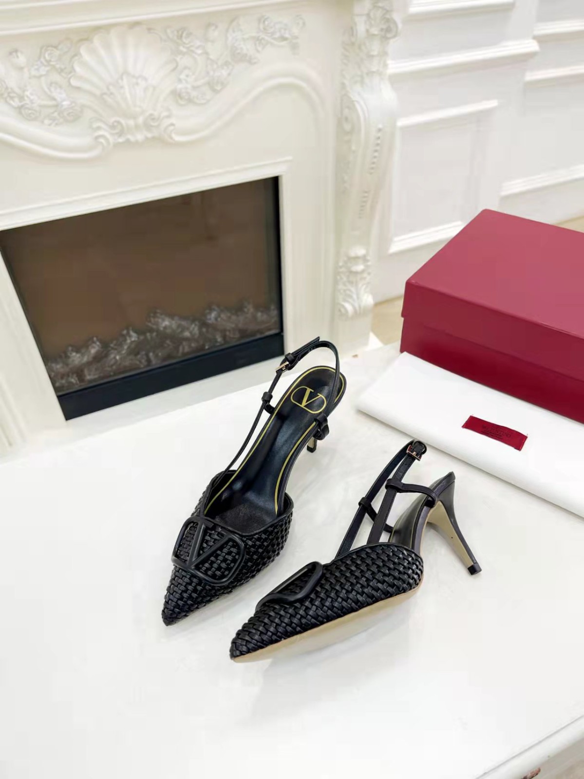 054 054#016-Valentino-shoes-03-2023SS