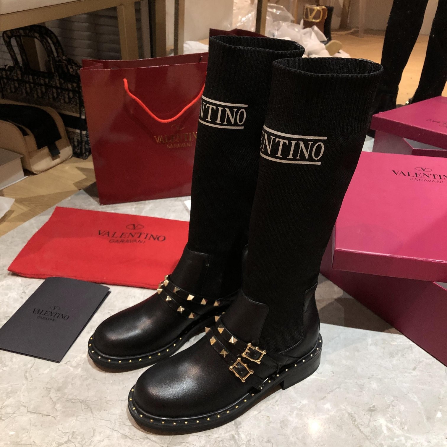 049 049#016-Valentino-shoes-03-2023SS