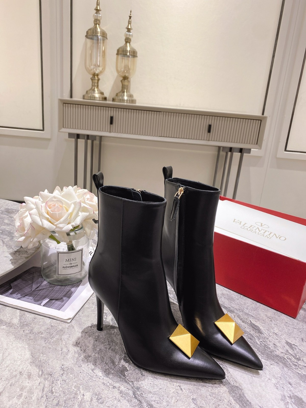 047 047#016-Valentino-shoes-03-2023SS