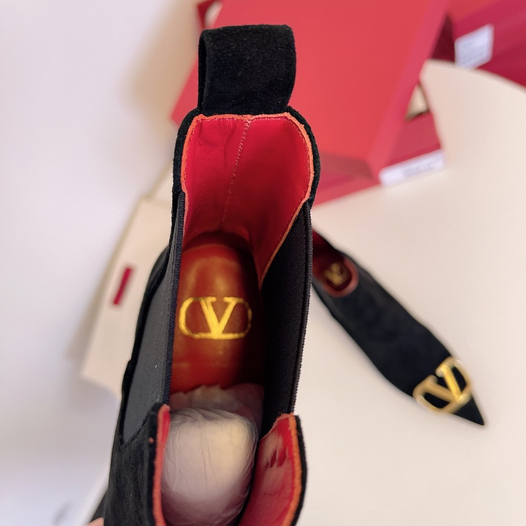 042 042#016-Valentino-shoes-03-2023SS