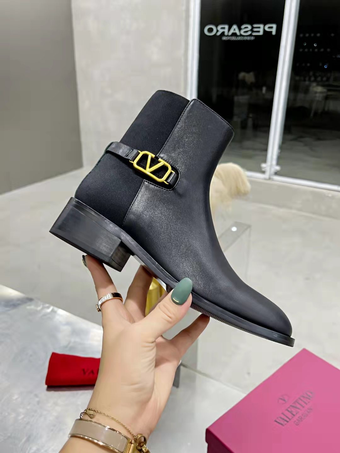 040 040#016-Valentino-shoes-03-2023SS