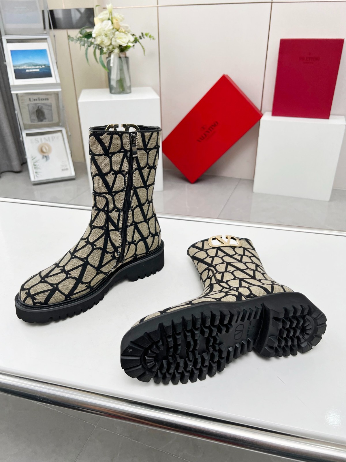 011 011#016-Valentino-shoes-03-2023SS
