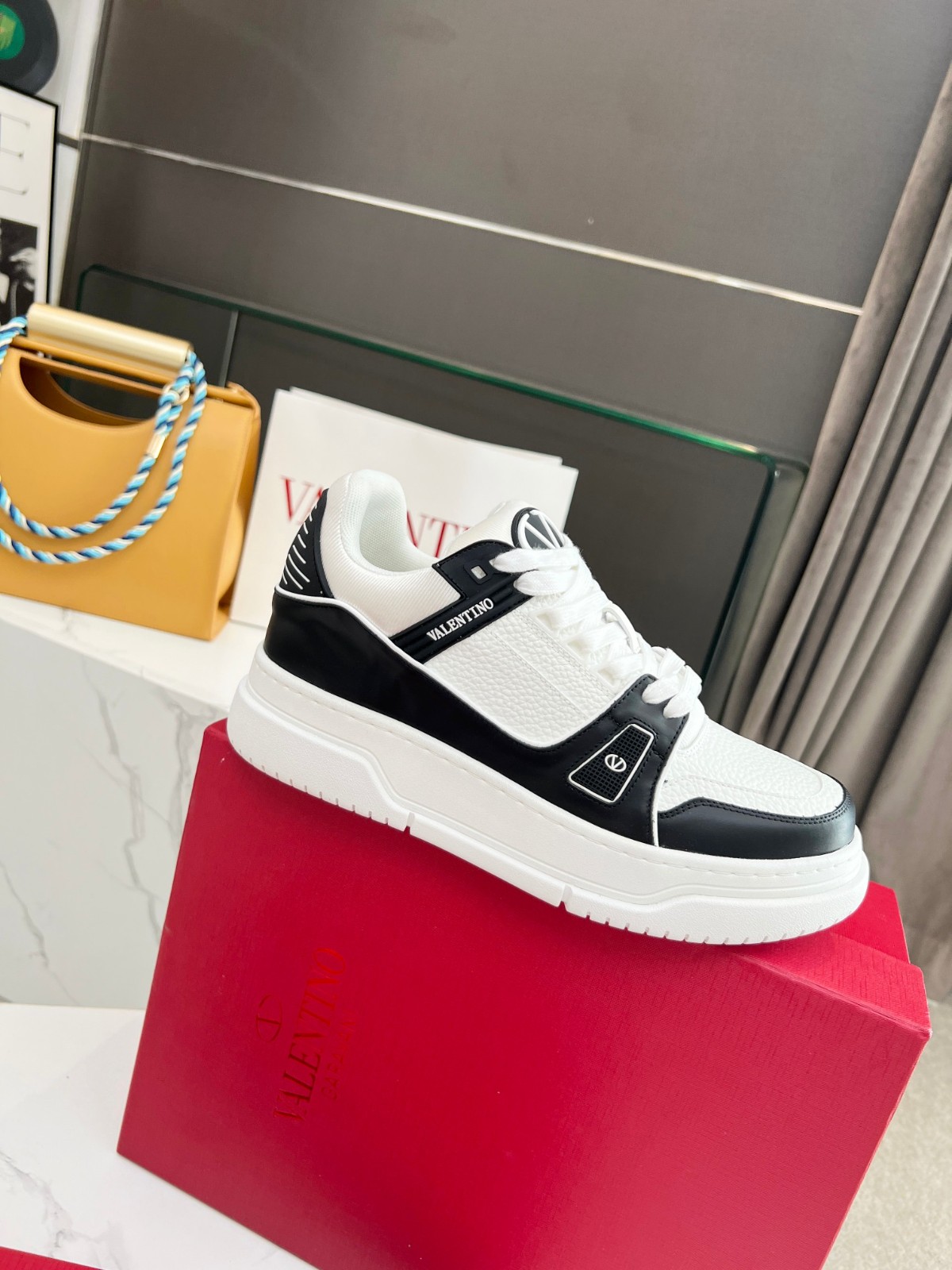 001 001#016-Valentino-shoes-03-2023SS