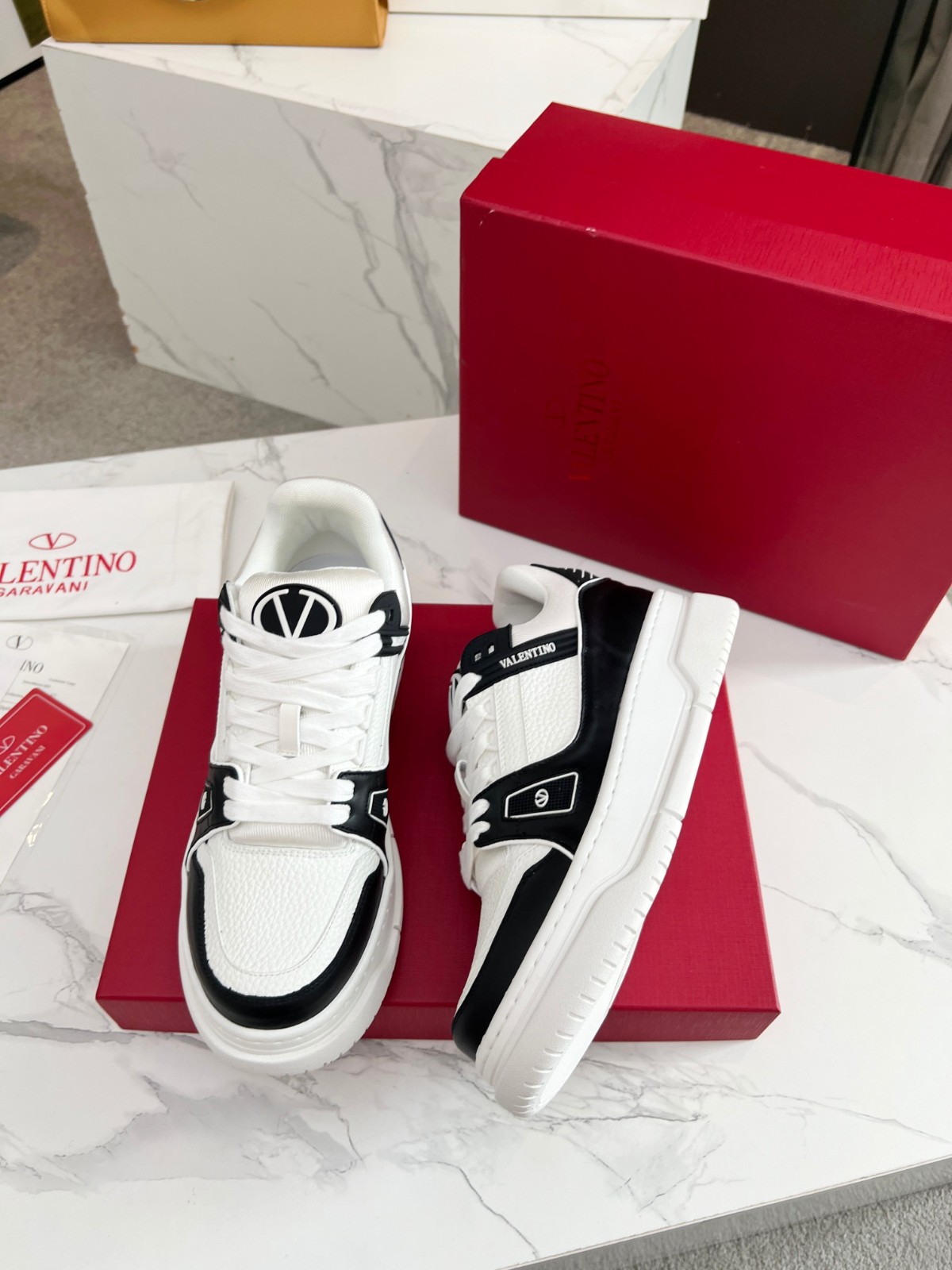 001 001#016-Valentino-shoes-03-2023SS