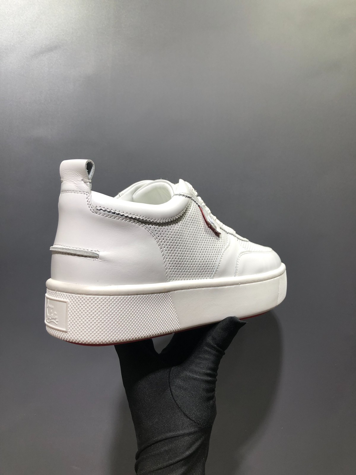 068 SIZE 38-47