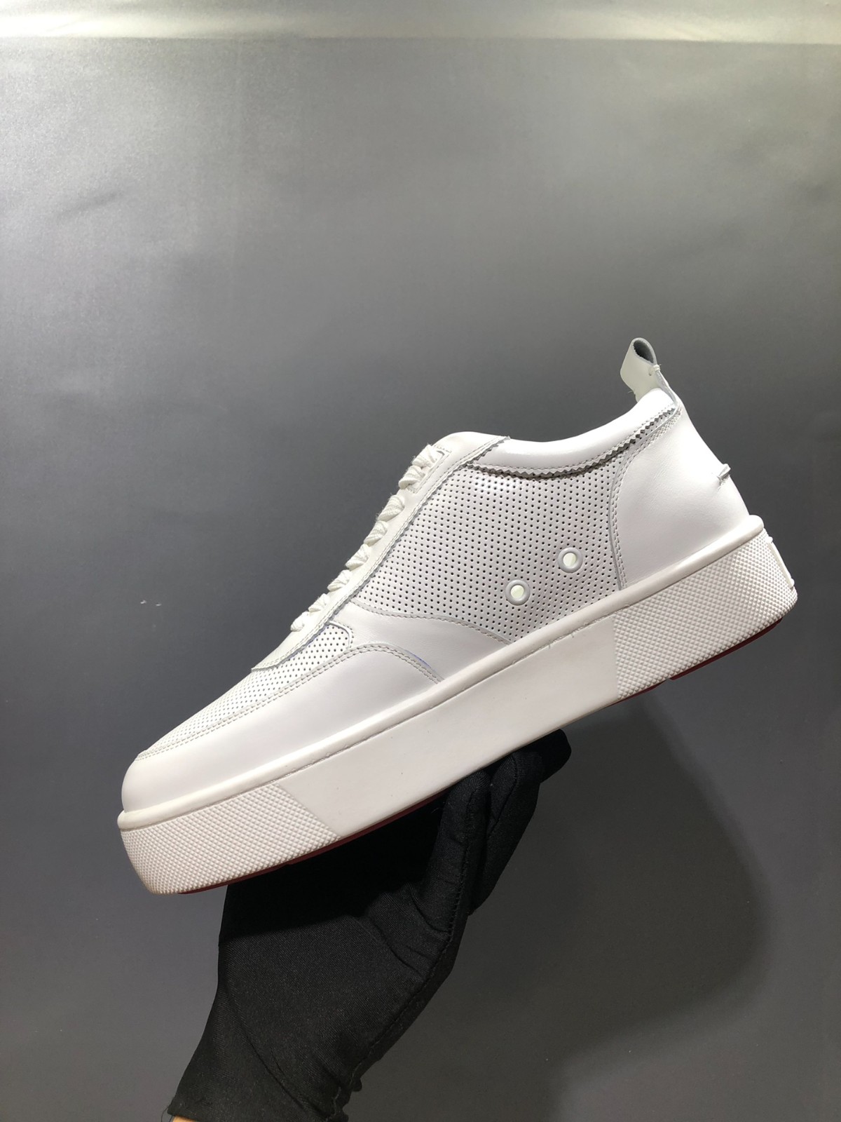 068 SIZE 38-47