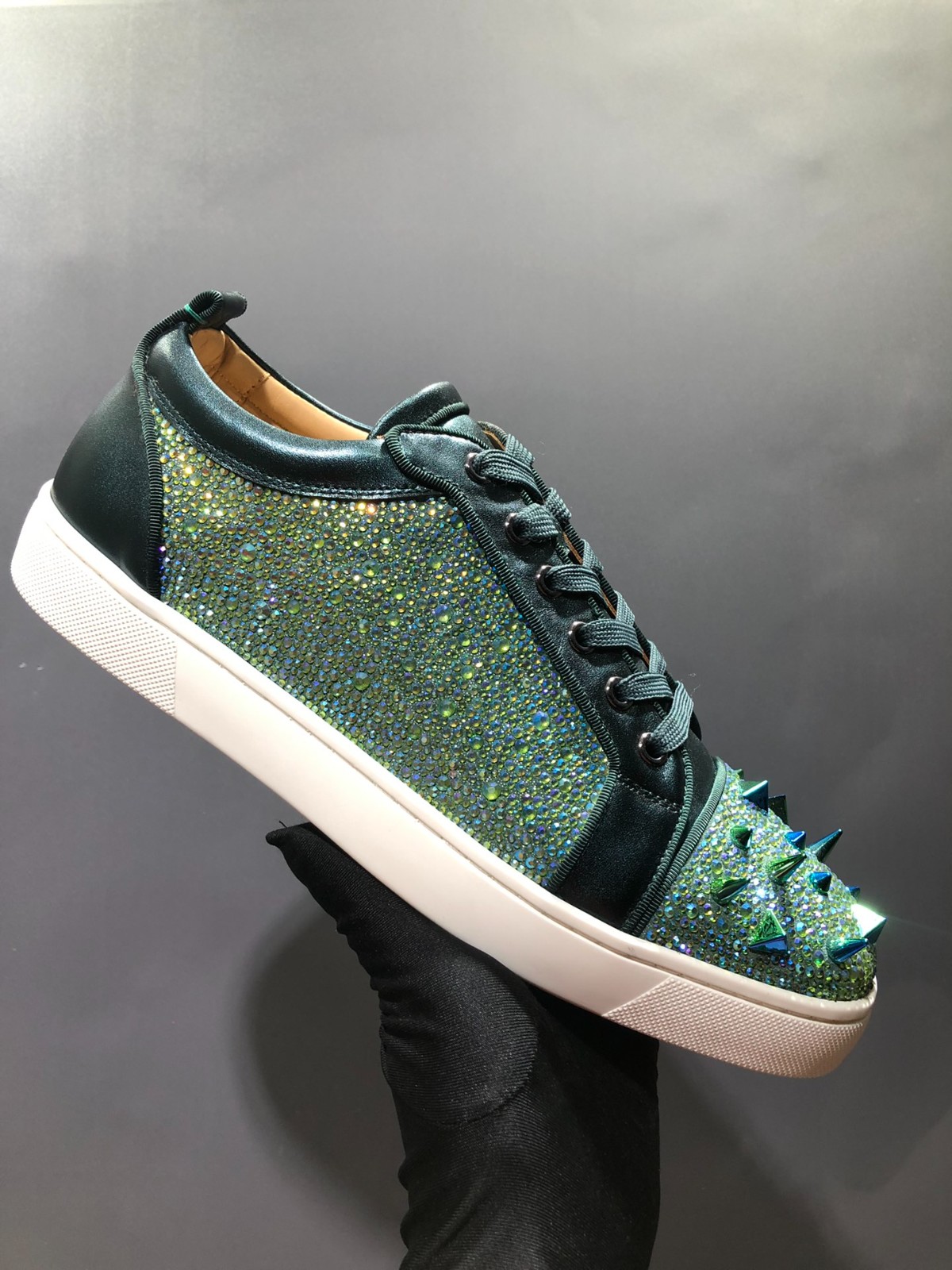 064 SIZE 35-47