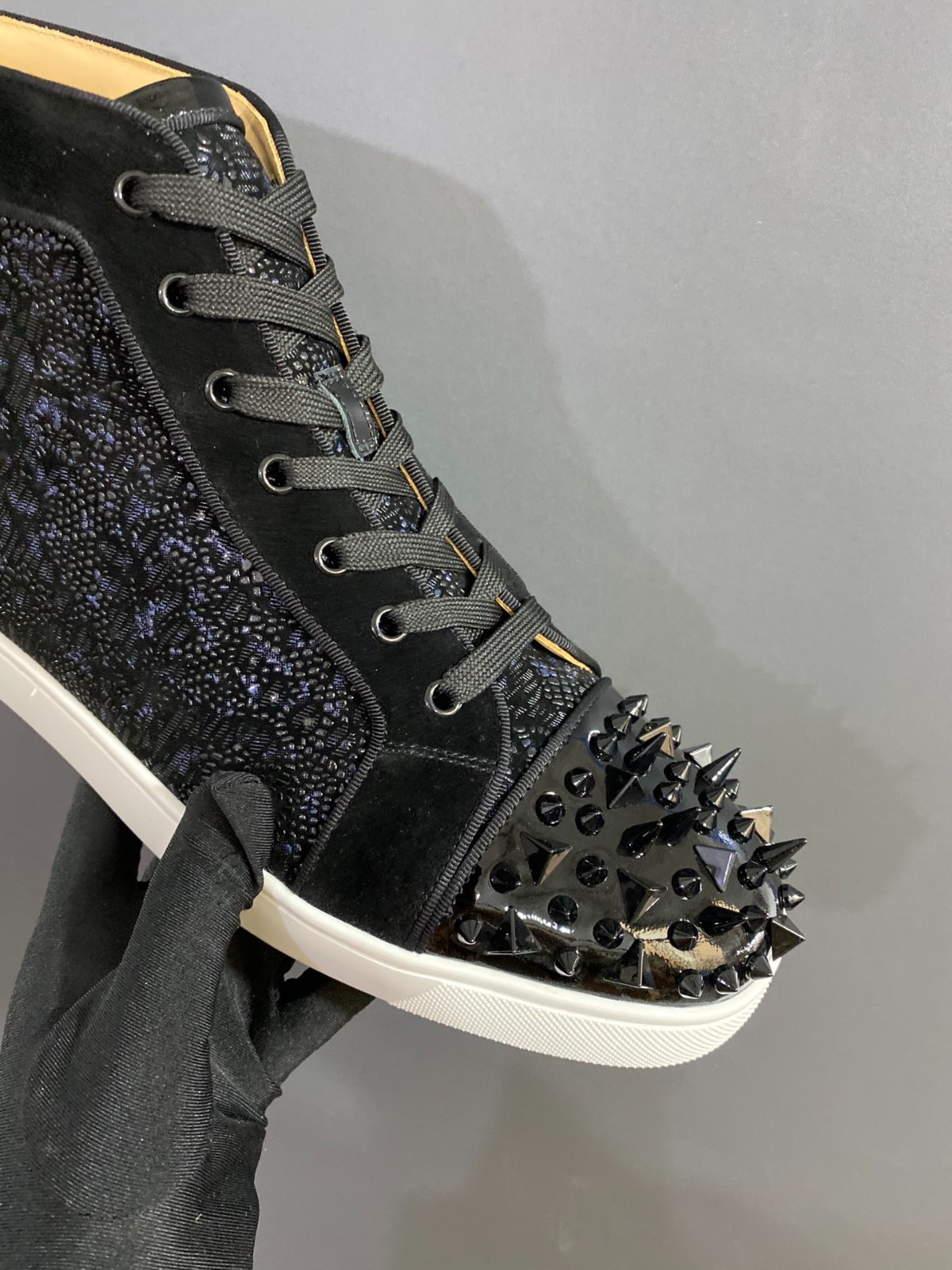 051 44123136 SIZE 35-47