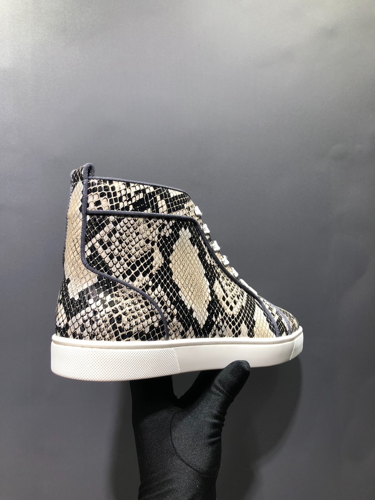 18 43123134 SIZE 35-47