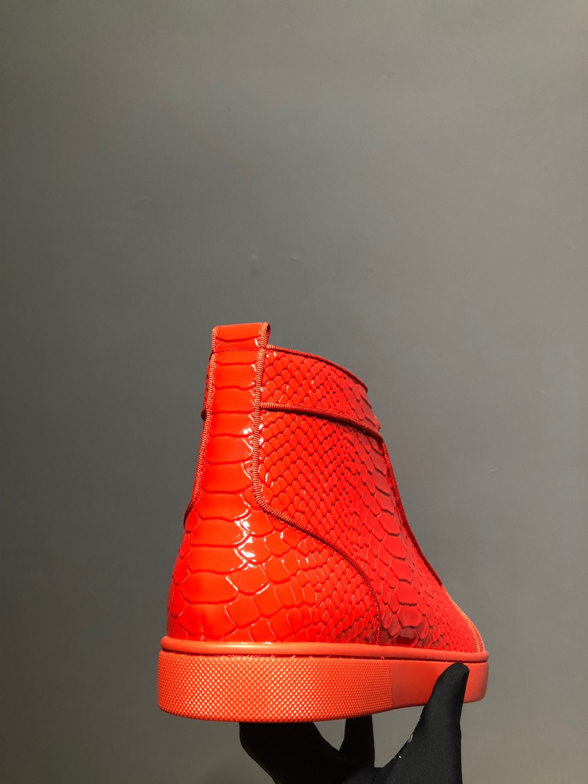008 1