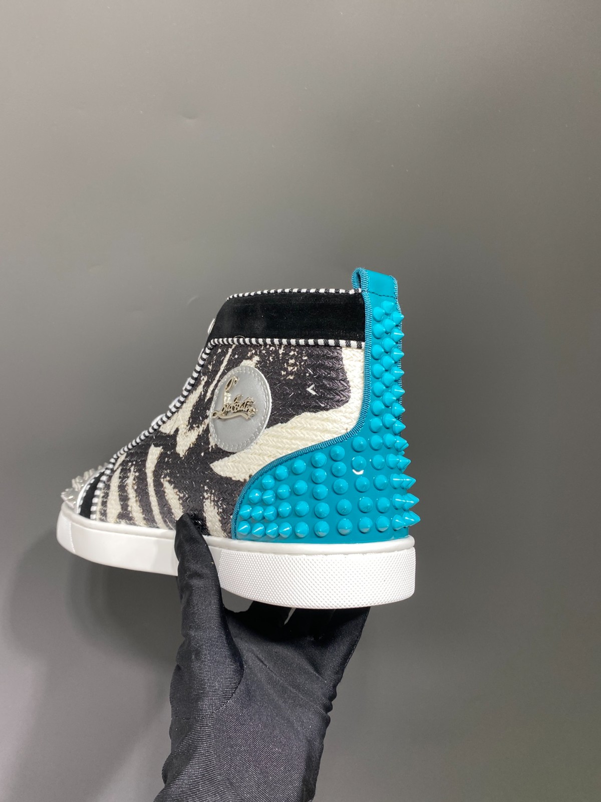083 SIZE 35-47