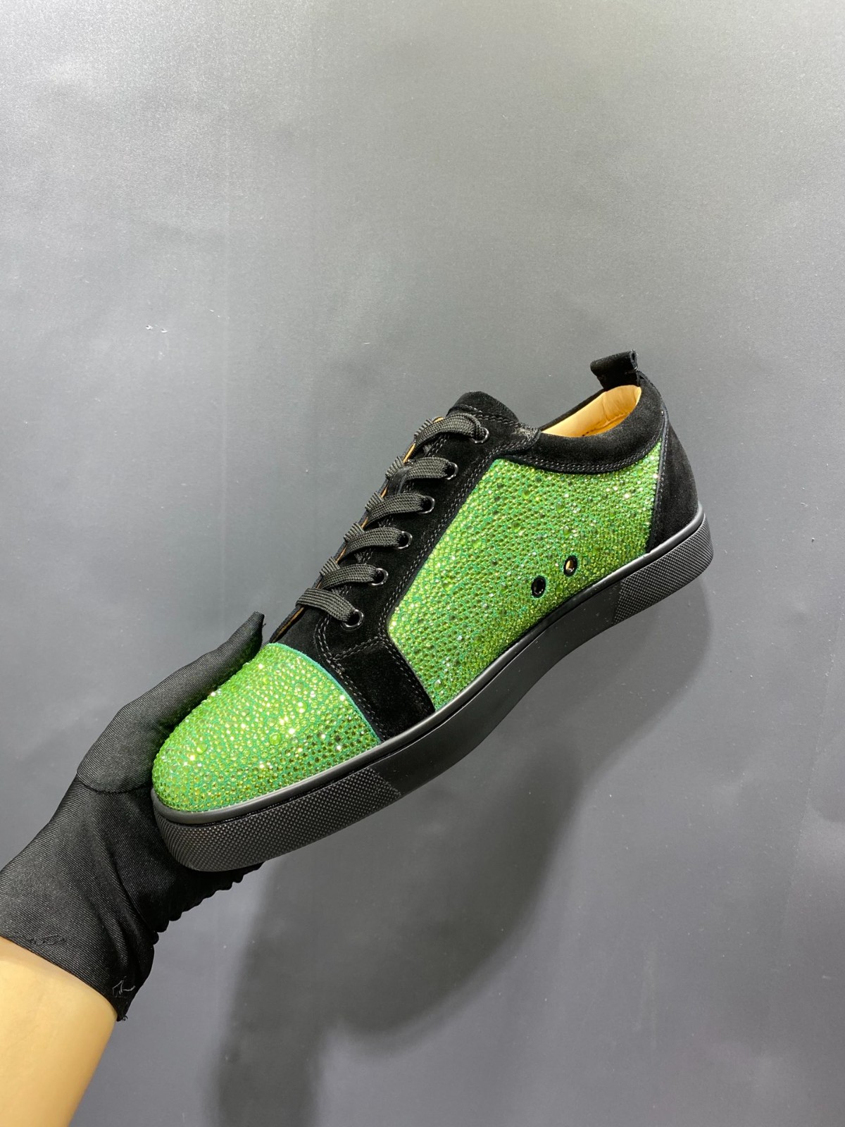 064 SIZE 35-47