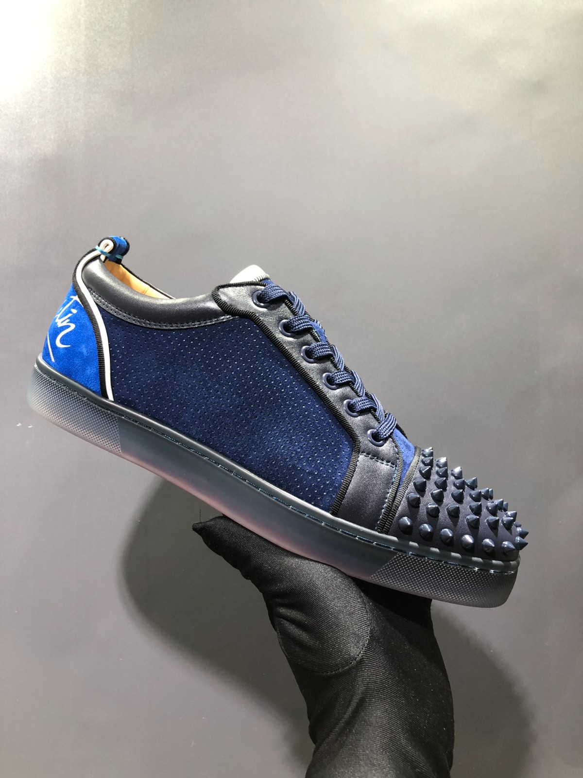 050 SIZE 35-47