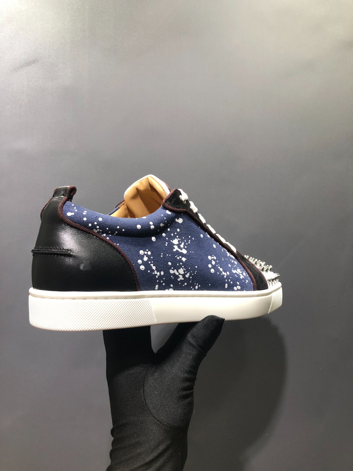 037 SIZE 35-47