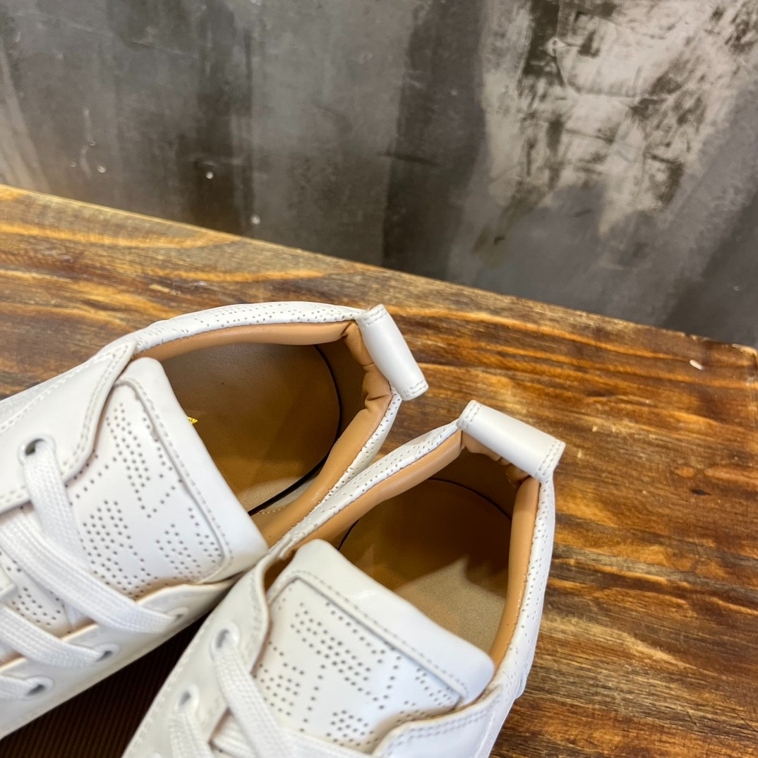 029 38123123 SIZE 35-45