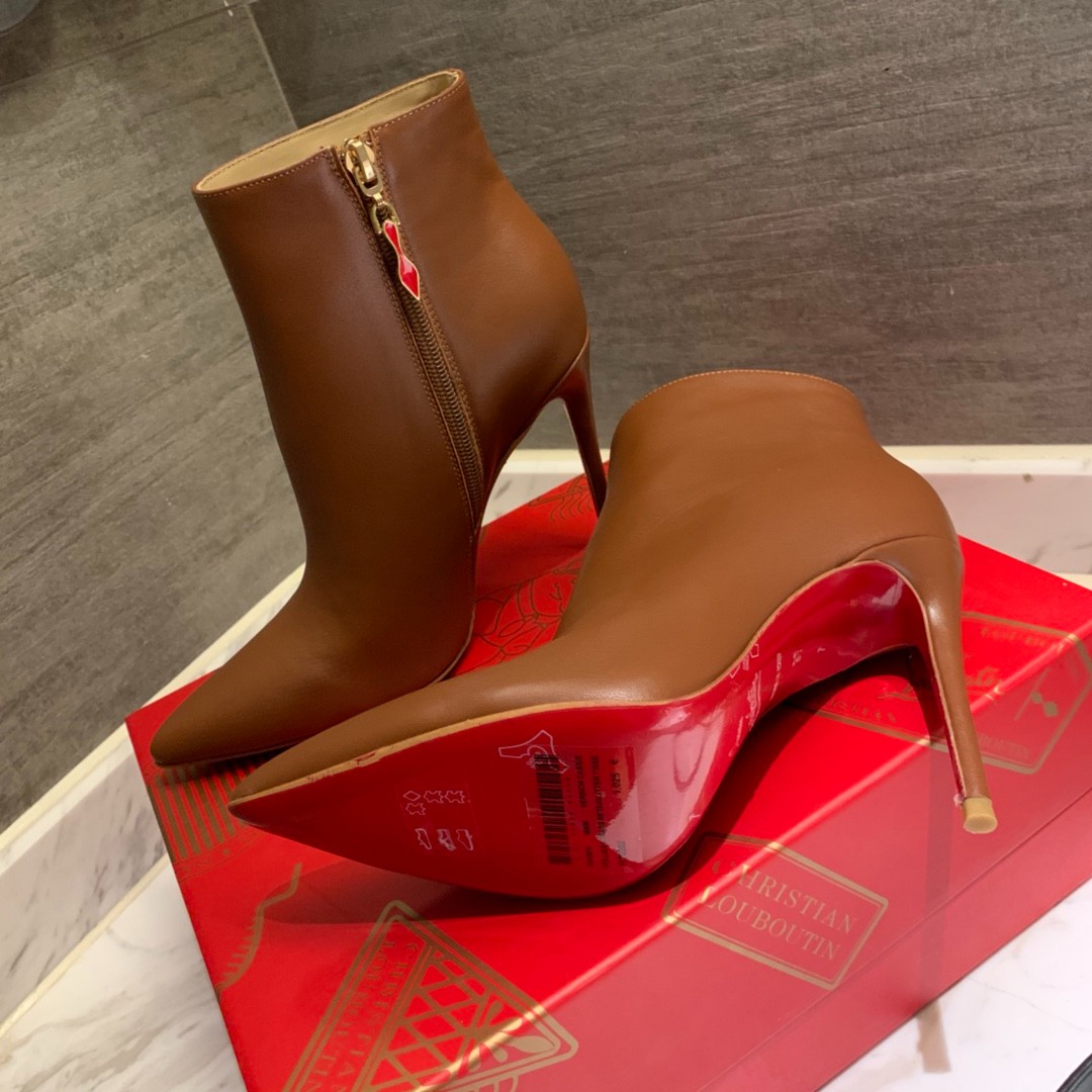 076 42123132 SIZE 34-41