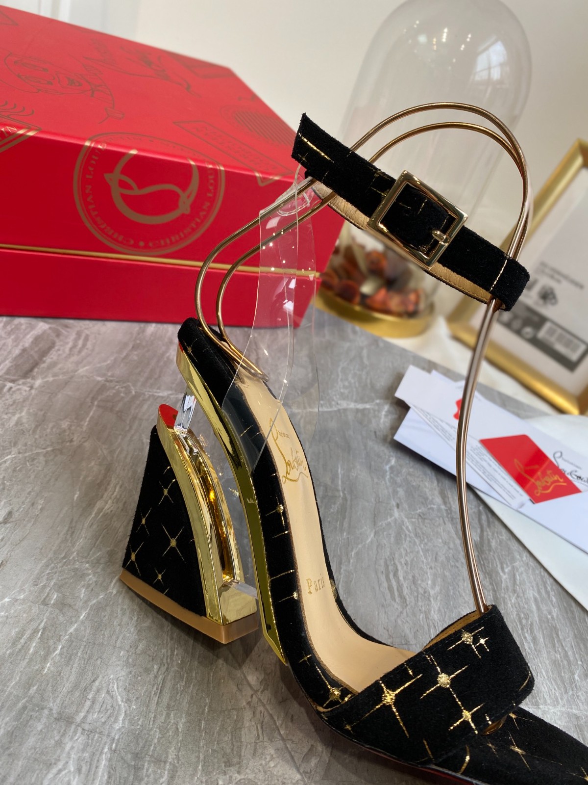 050 33123111 SIZE 35-41