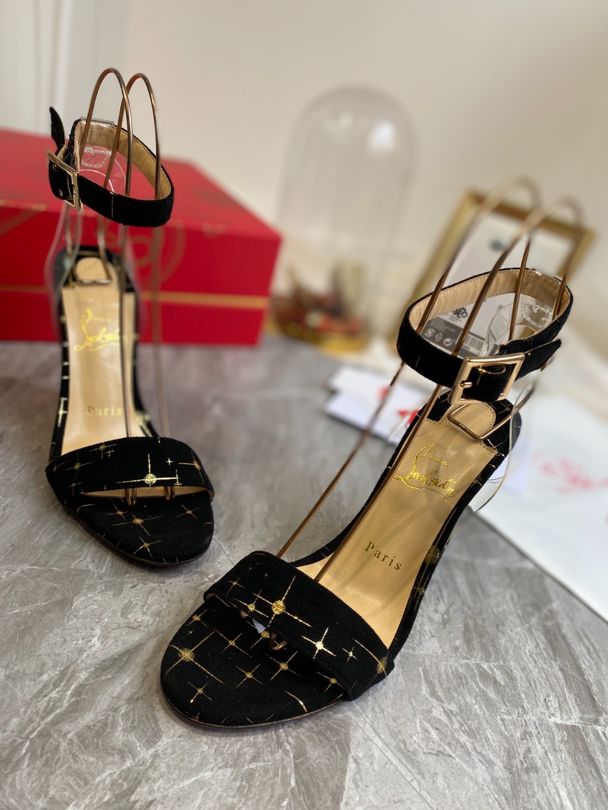 050 33123111 SIZE 35-41