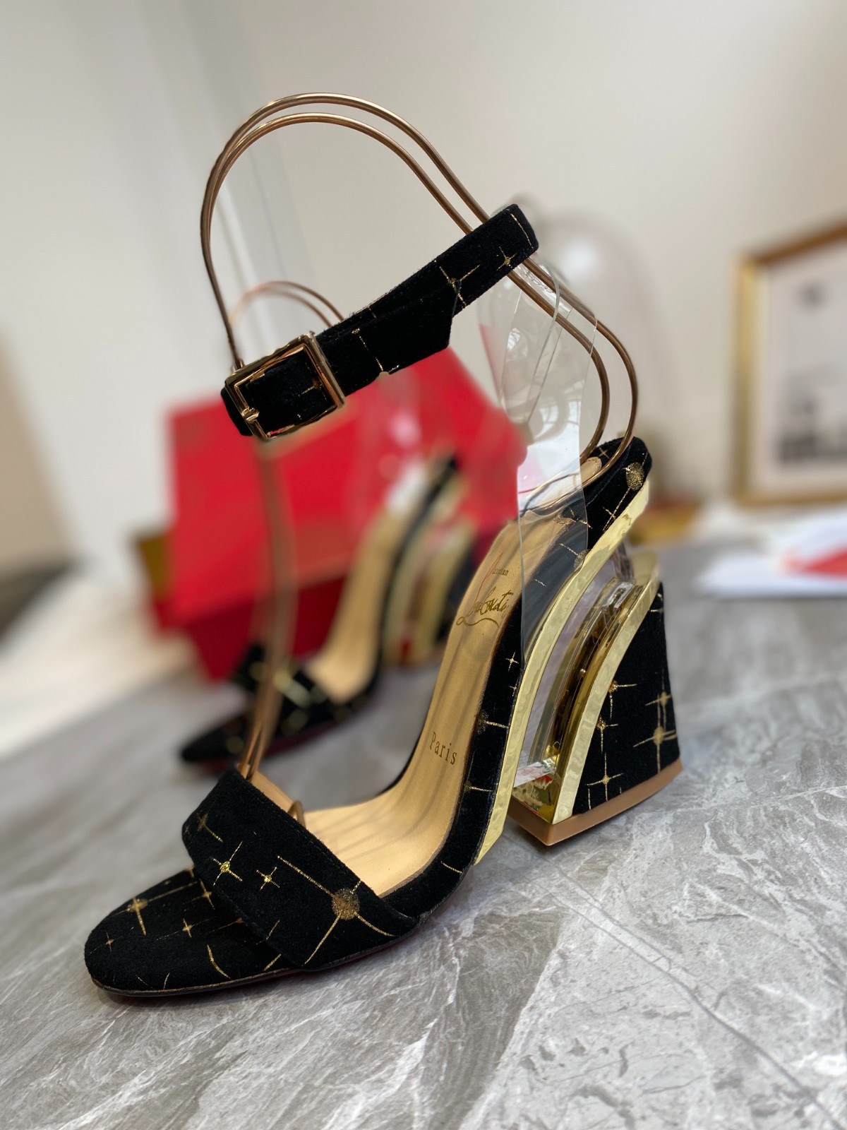 050 33123111 SIZE 35-41